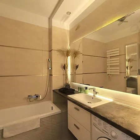 Centrum Pod Chmurami Apartment *